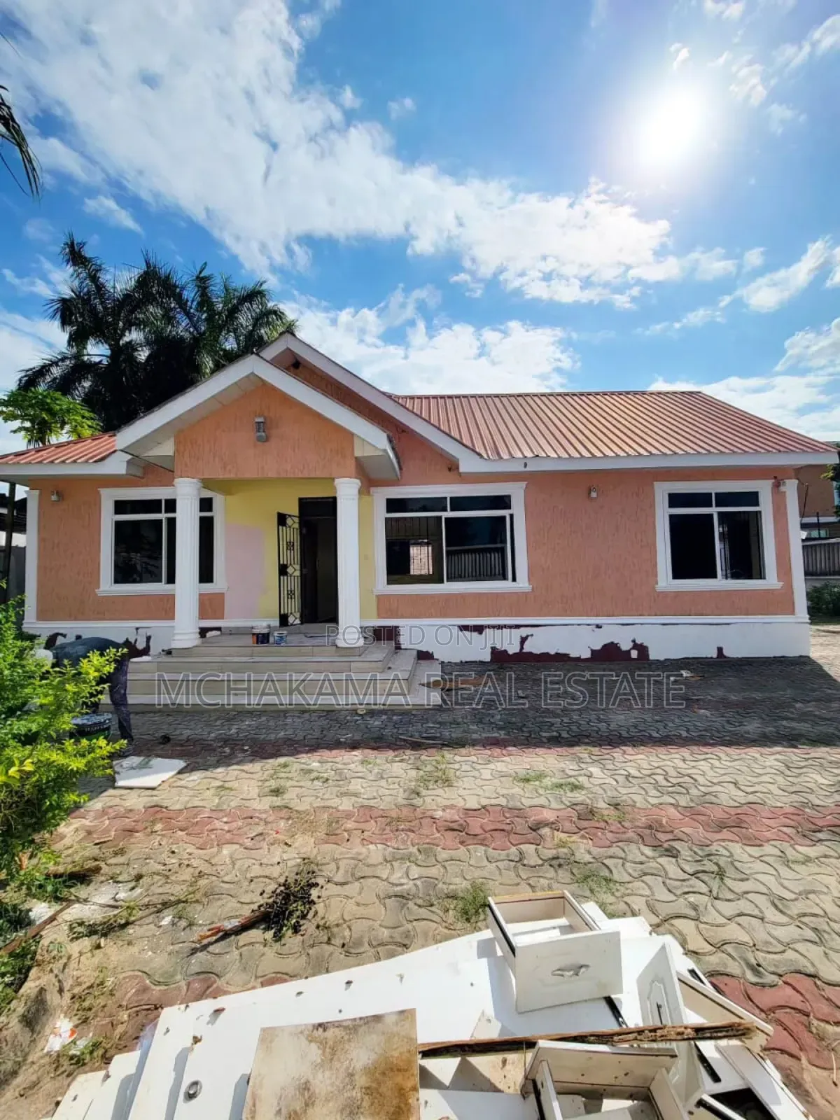 3bdrm House in Yusuph Mchakama, Kinyerezi for sale