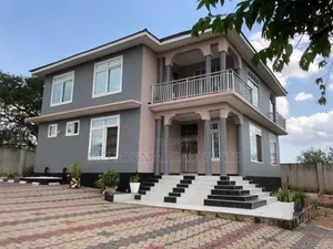 5bdrm Block of Flats in Yusuph Mchakama, Kiromo for sale
