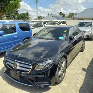 Mercedes-Benz E250 2017 Black