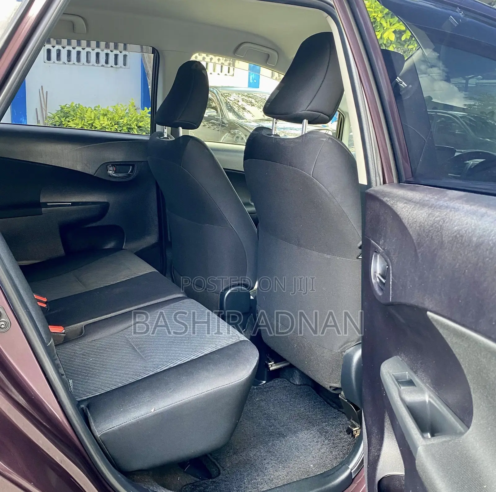 Toyota Ractis 1.5 FWD 2013 Burgundy