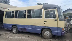Toyota Coaster 2010 Yellow