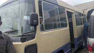 Toyota Coaster 2010 Yellow