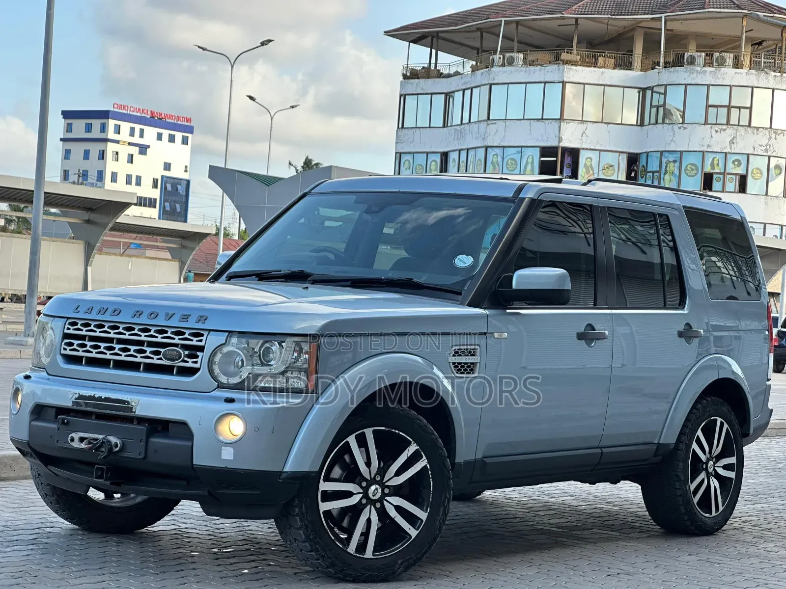 Land Rover Discovery 2014 Silver