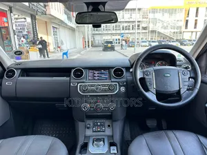 Land Rover Discovery 2014 Silver