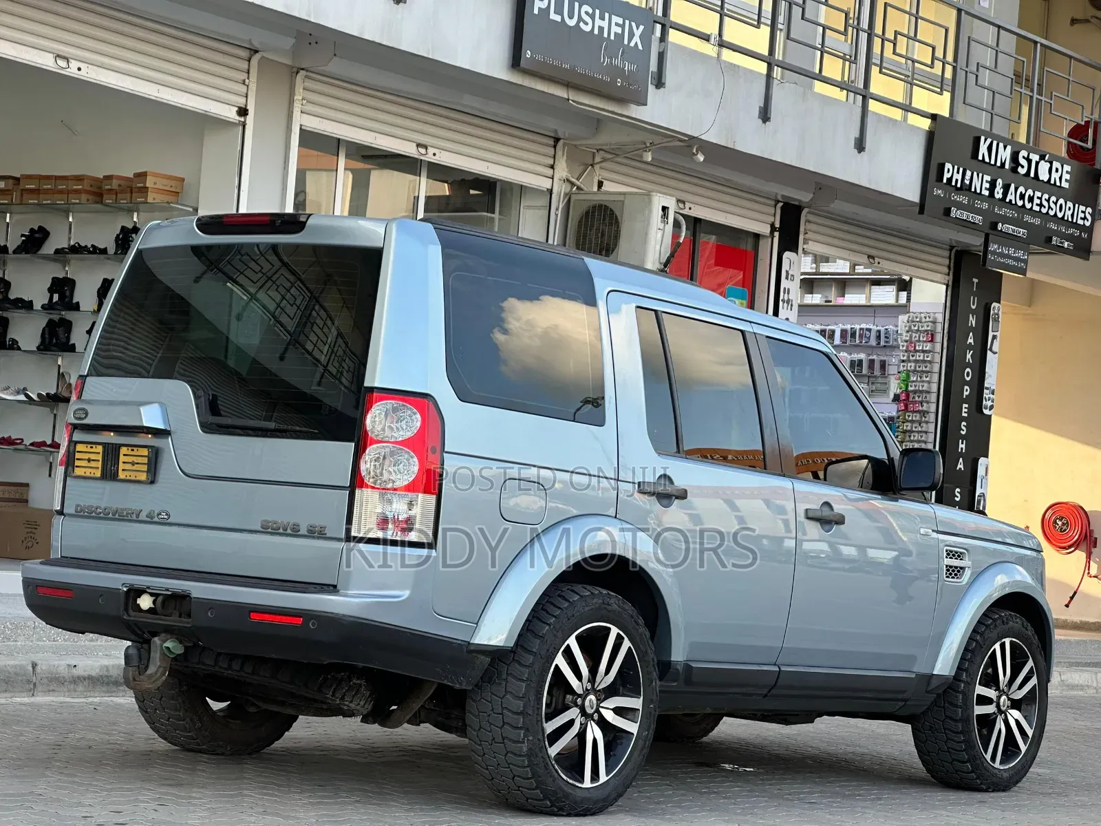 Land Rover Discovery 2014 Silver