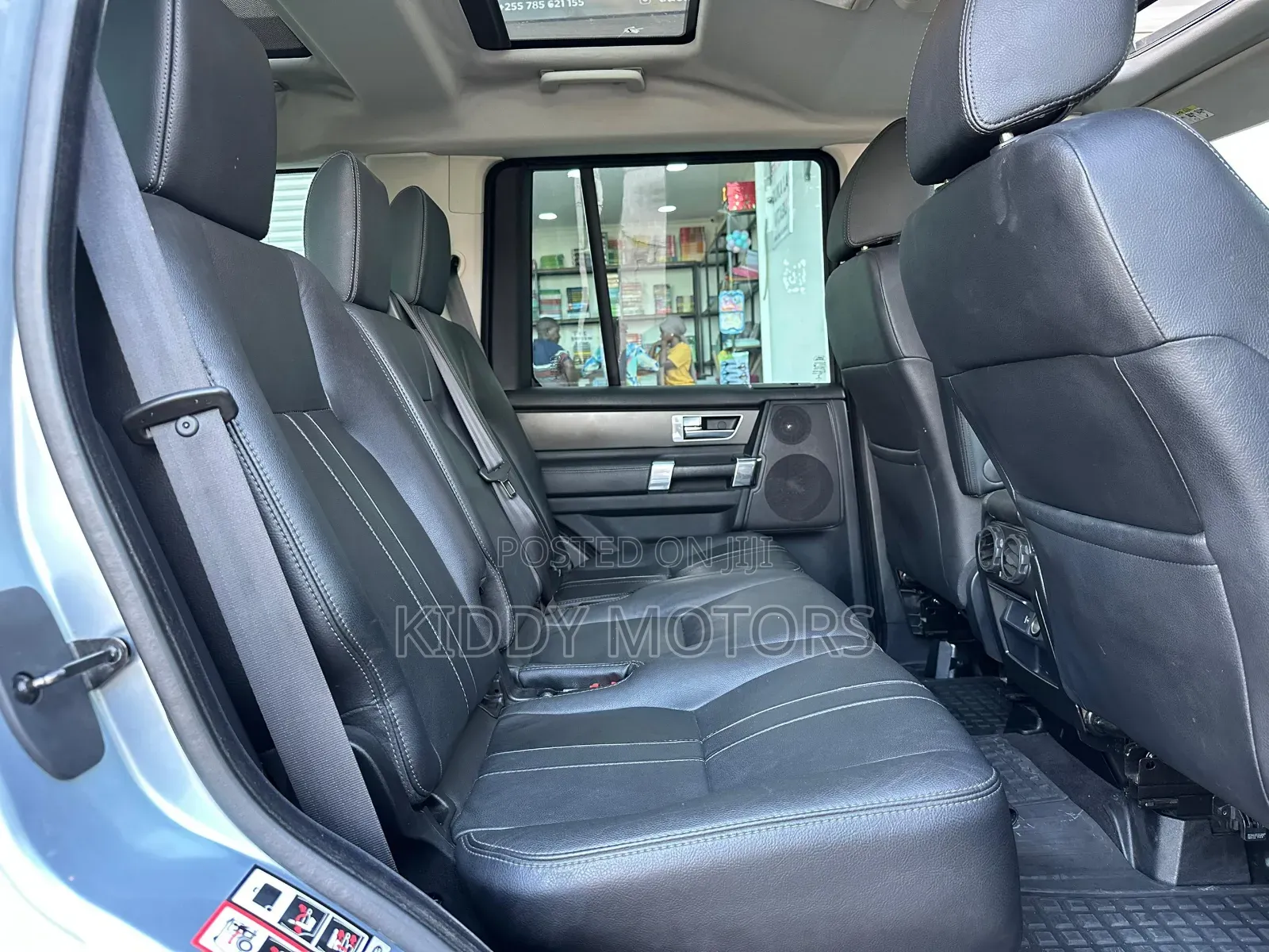 Land Rover Discovery 2014 Silver