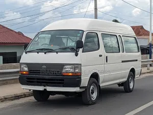 Toyota HiAce 2002 White