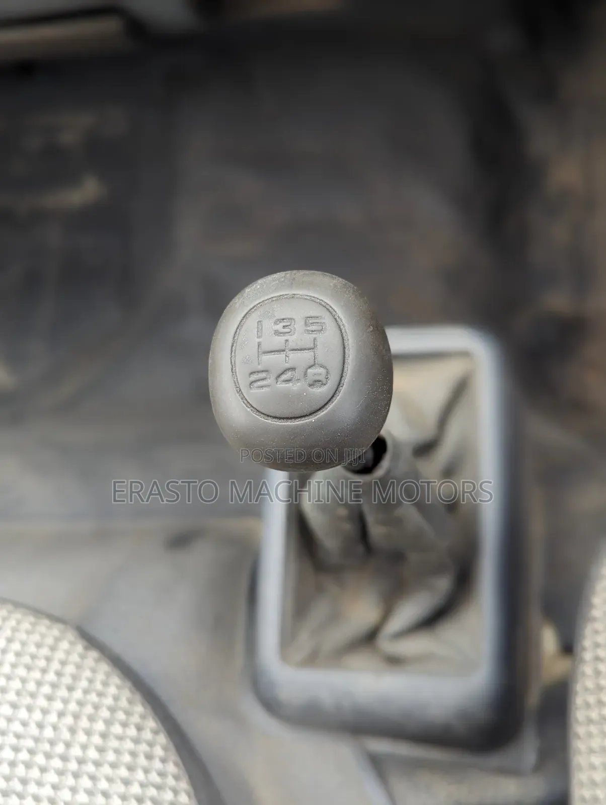 Toyota HiAce 2002 White