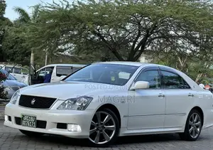 Toyota Crown 2007 White