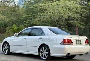 Toyota Crown 2007 White