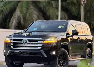 Toyota Land Cruiser 2023 Black