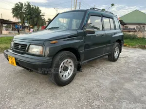 Suzuki Escudo 1997 Black
