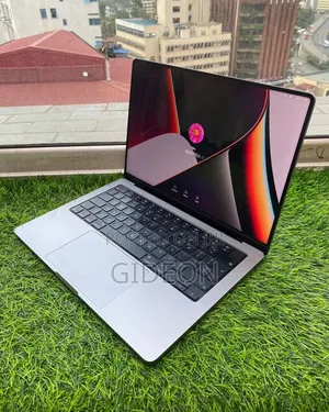 Laptop Apple MacBook Pro 2021 M1 32GB Apple M1 Pro SSD 1T