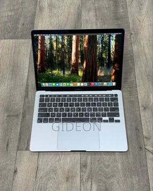 Laptop Apple MacBook Pro 2020 8GB Intel Core I7 SSD 512GB