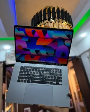 Laptop Apple MacBook Pro 2019 64GB Intel Core I9 SSD 512GB
