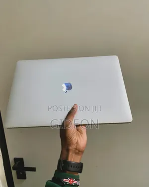 Laptop Apple MacBook Pro 2019 32GB Intel Core I9 SSD 512GB