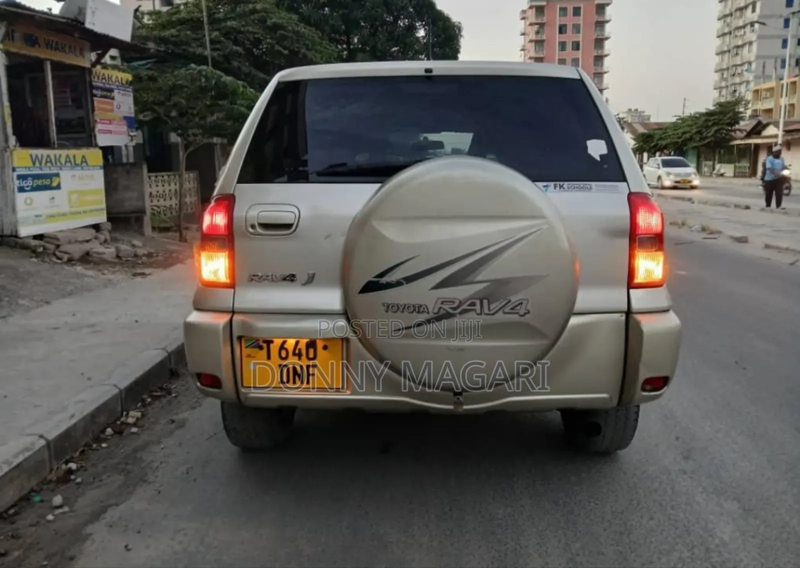 Toyota RAV4 Automatic 2003 Gold