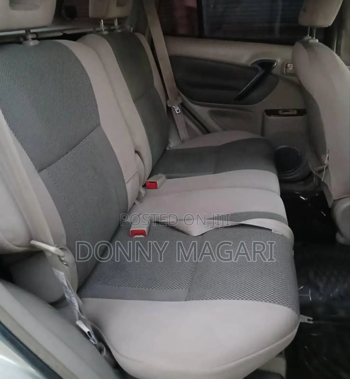 Toyota RAV4 Automatic 2003 Gold