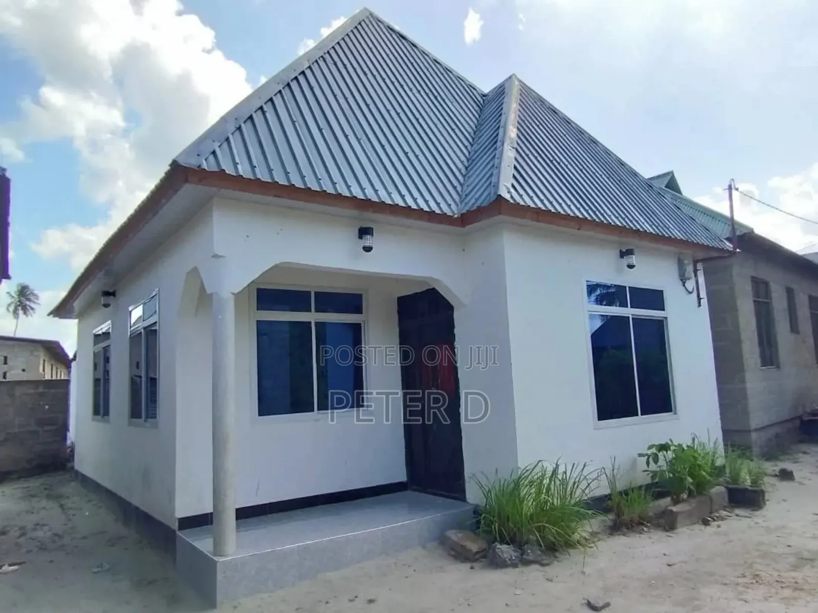 3bdrm House in Msongola for sale