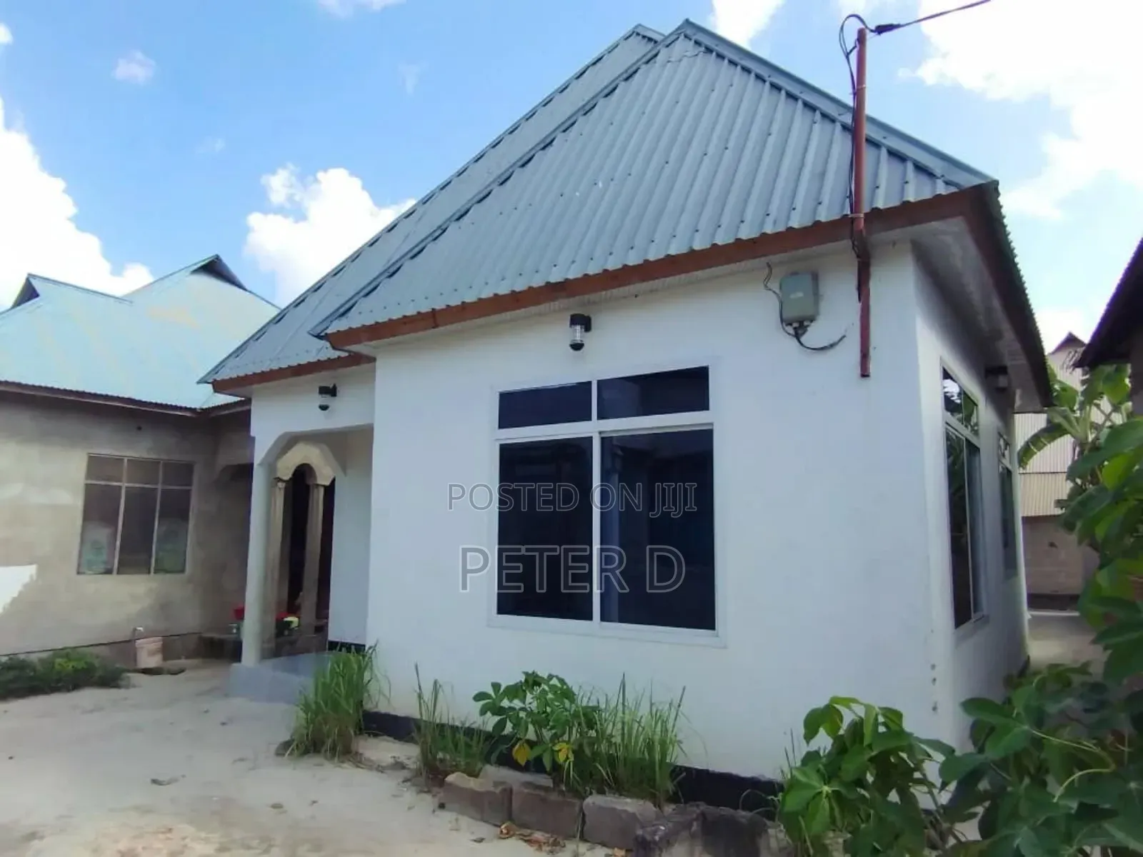 3bdrm House in Msongola for sale
