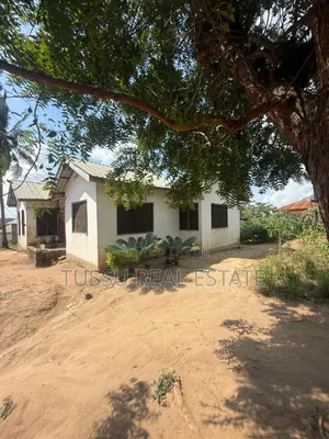 3bdrm House in Usukumani, Goba for sale