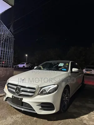 Mercedes-Benz E220 2018 Pearl