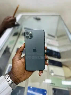 Apple iPhone 11 Pro Max 64 GB Green