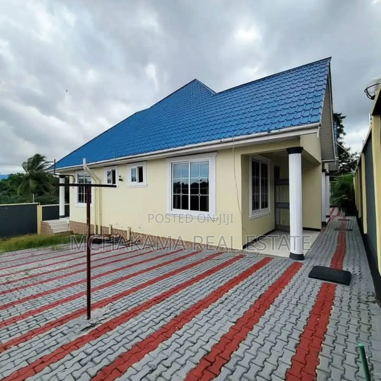 4bdrm House in Yusuph Mchakama, Kinyerezi for sale