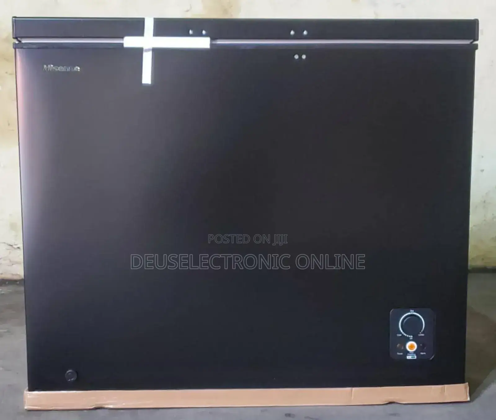 Electric Freezer With Condenser