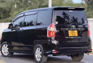 Toyota Noah 2009 Black