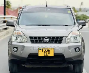 Nissan X-Trail 2010 Gray