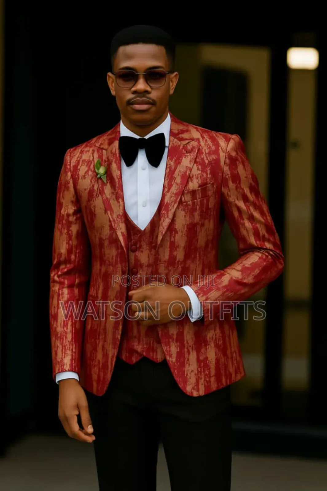 Men's Suit Well Fashioned