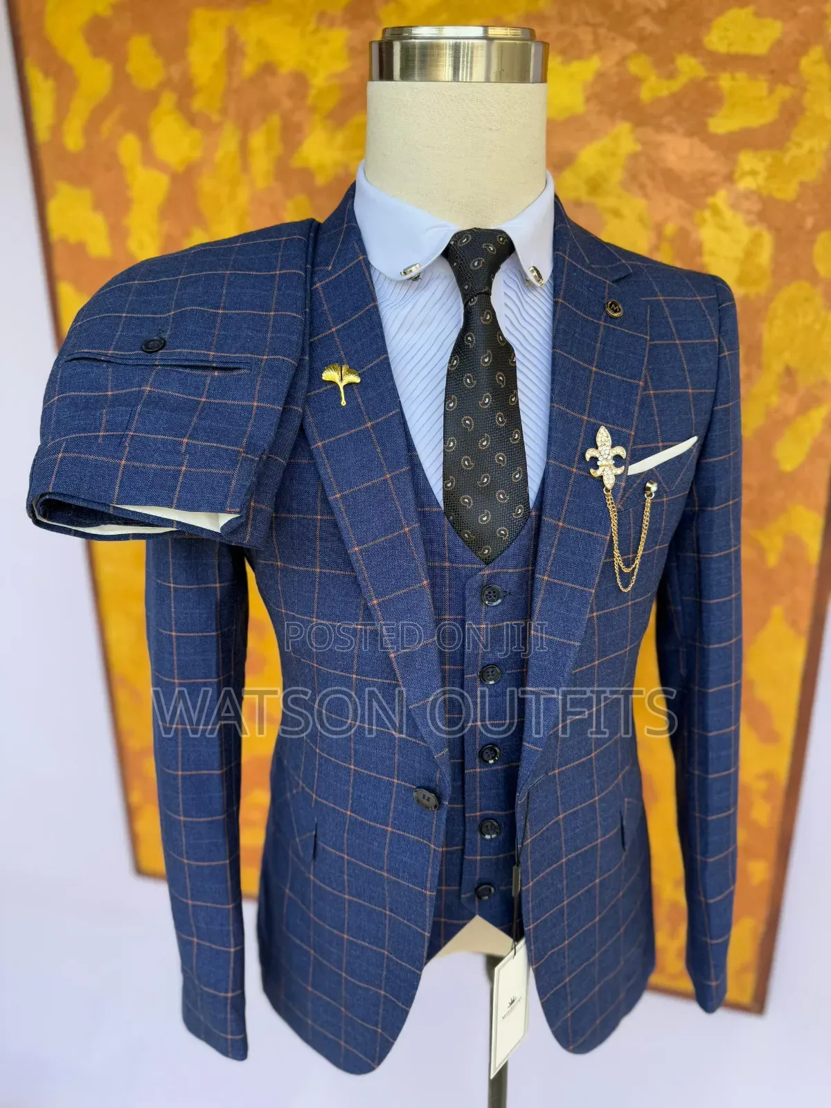 Men's Suit Bluish and Official