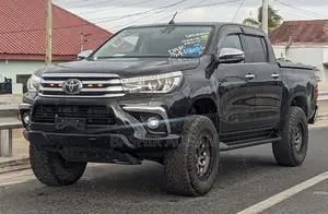 Toyota Hilux Revo Double Cab Deisel 2.4 RWD 2018 Matt Black