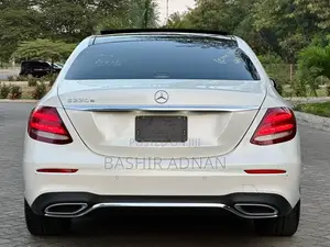Mercedes-Benz E220 2016 White