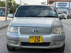 Toyota Succeed 2004 Gold
