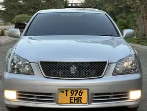 Toyota Crown Royale 2005 Silver