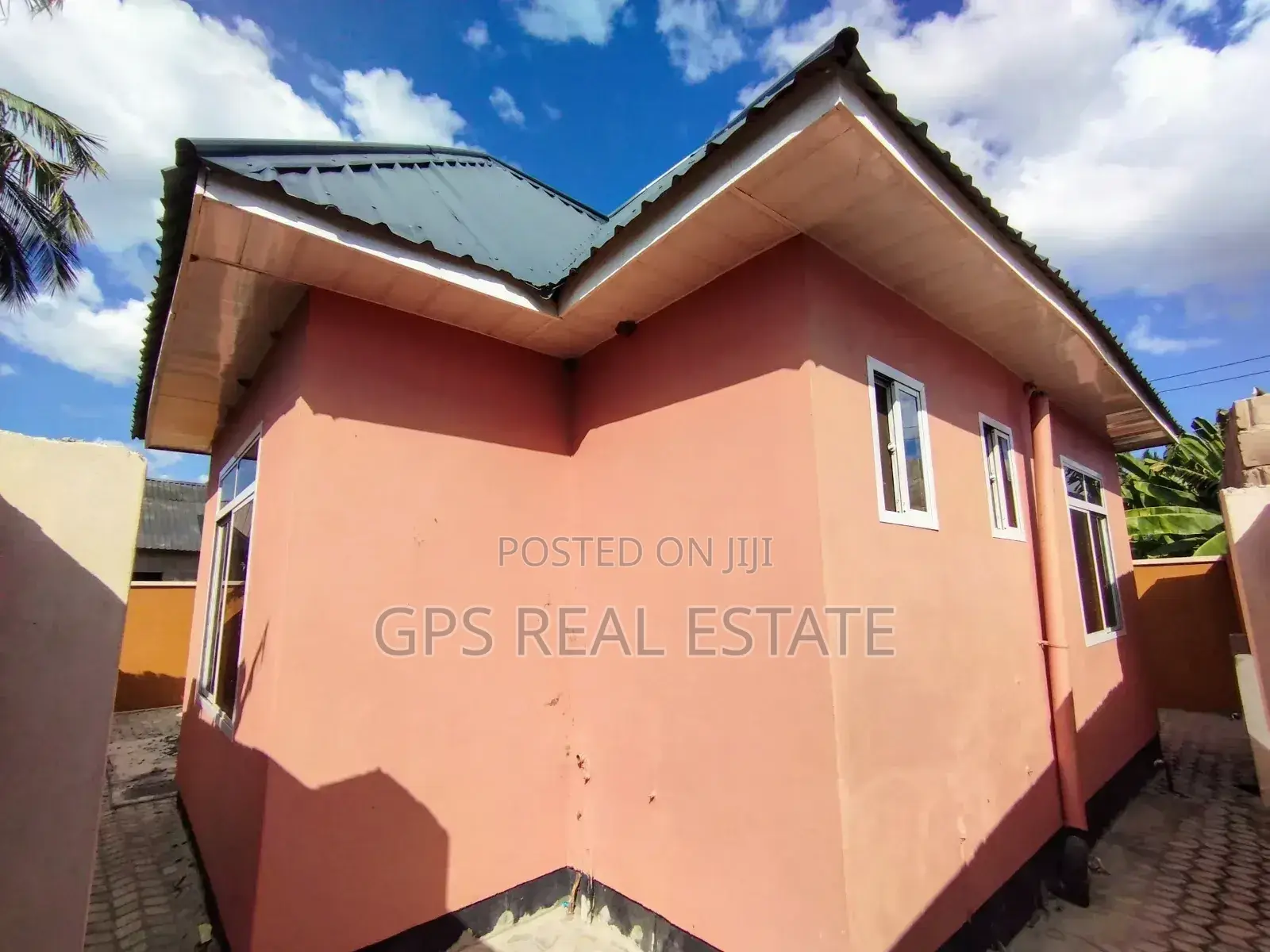 3bdrm House in Kivule Sokoni, Kinondoni for sale