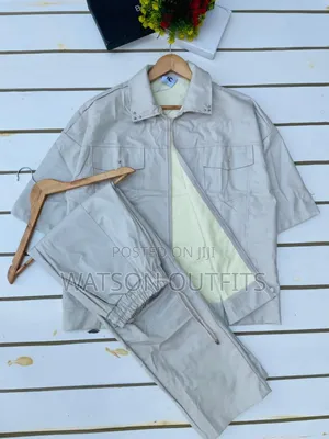 Top Clothing Set Official and Fit for Adults