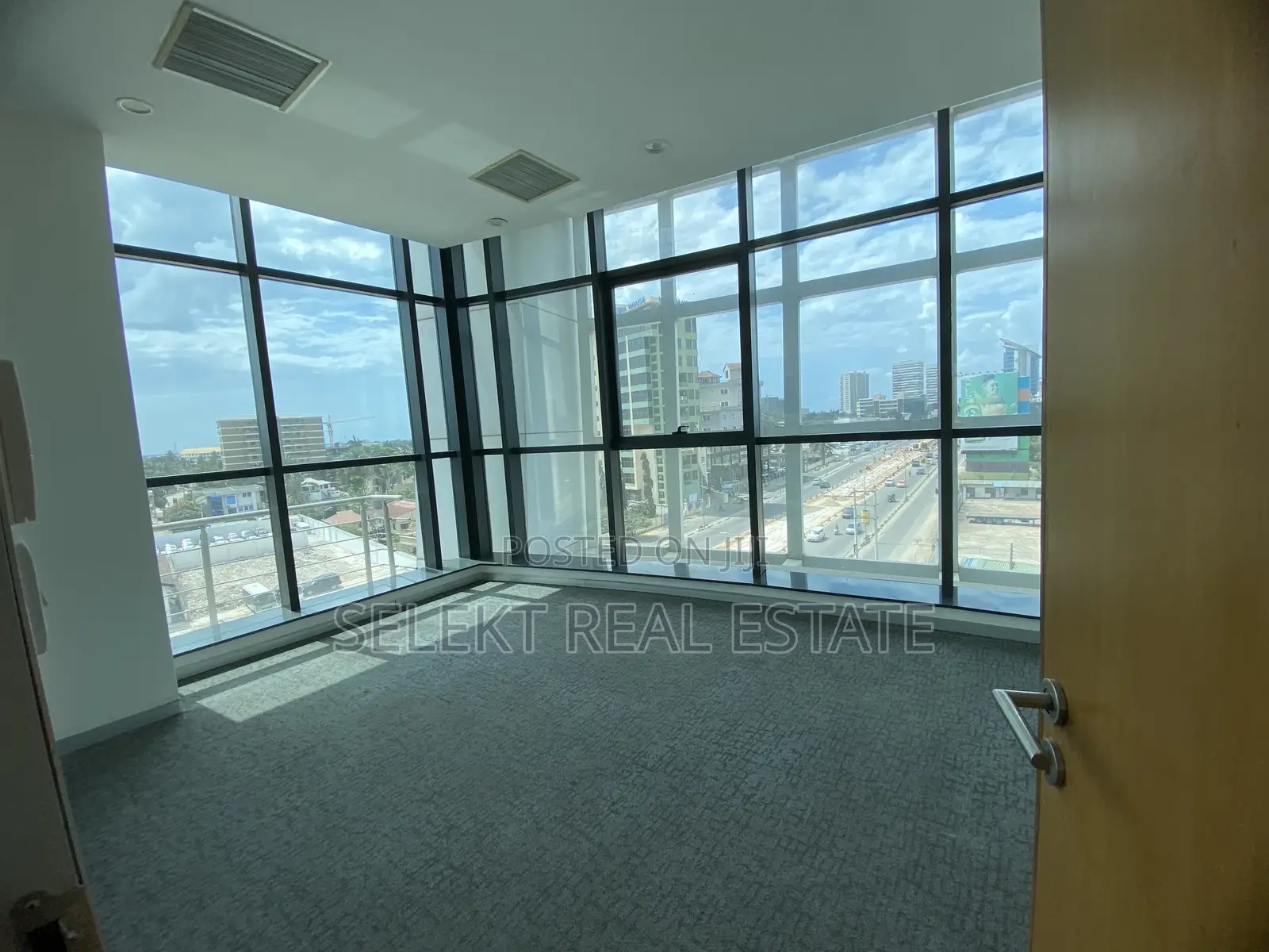 (420 to 940)Sqm of Prime Office Space at Victoria, (Dar)