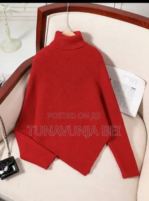 Turte Knitted Neck Sweater