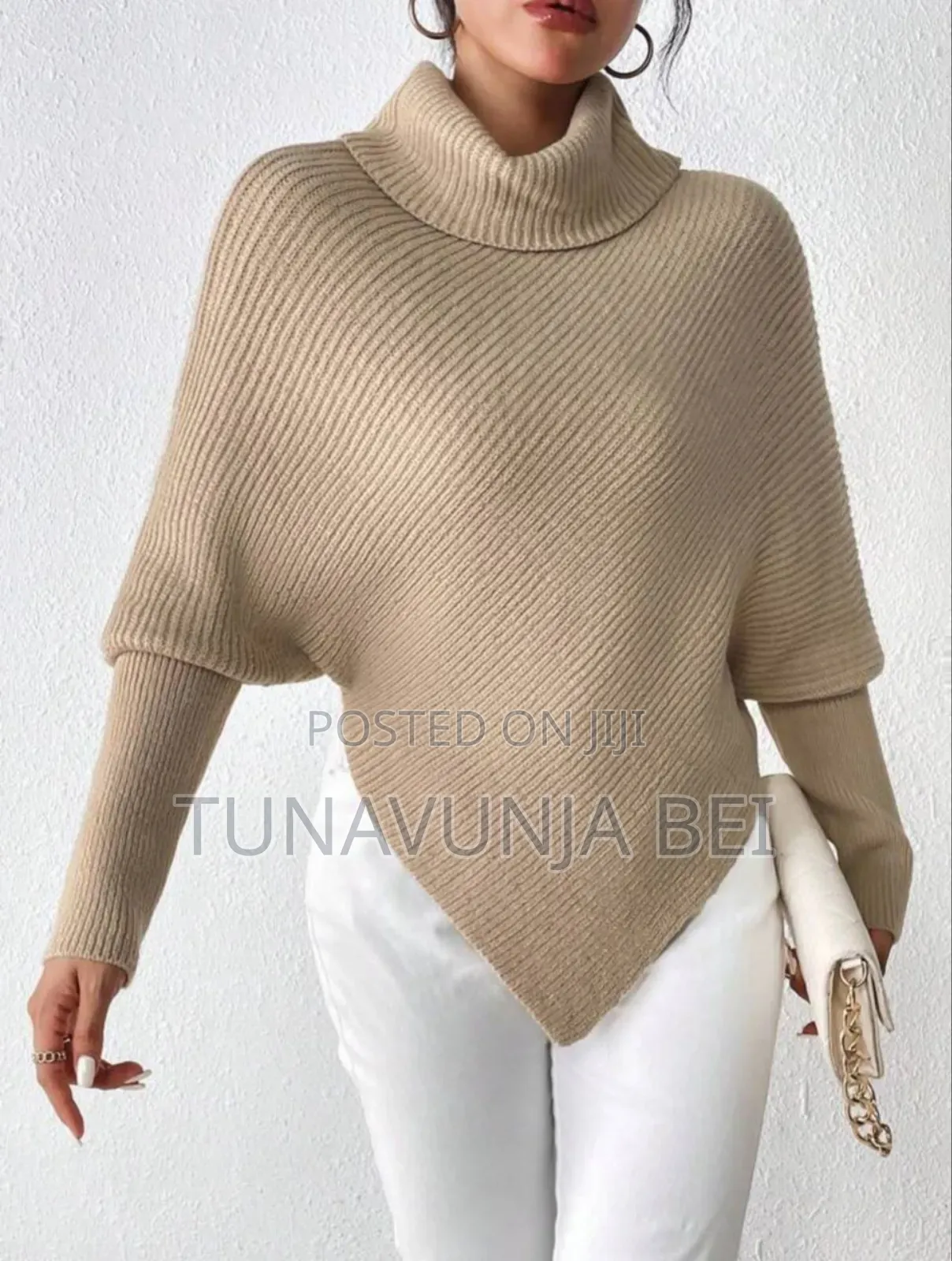 Turte Knitted Neck Sweater