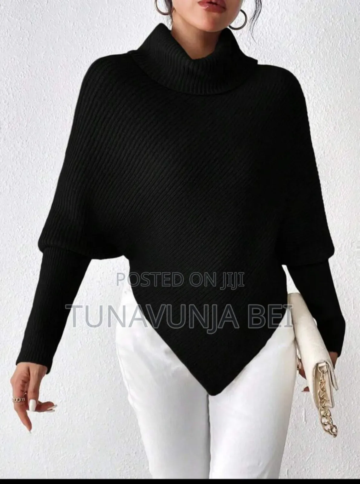 Turte Knitted Neck Sweater