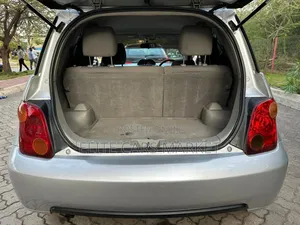 Toyota IST 2003 Silver