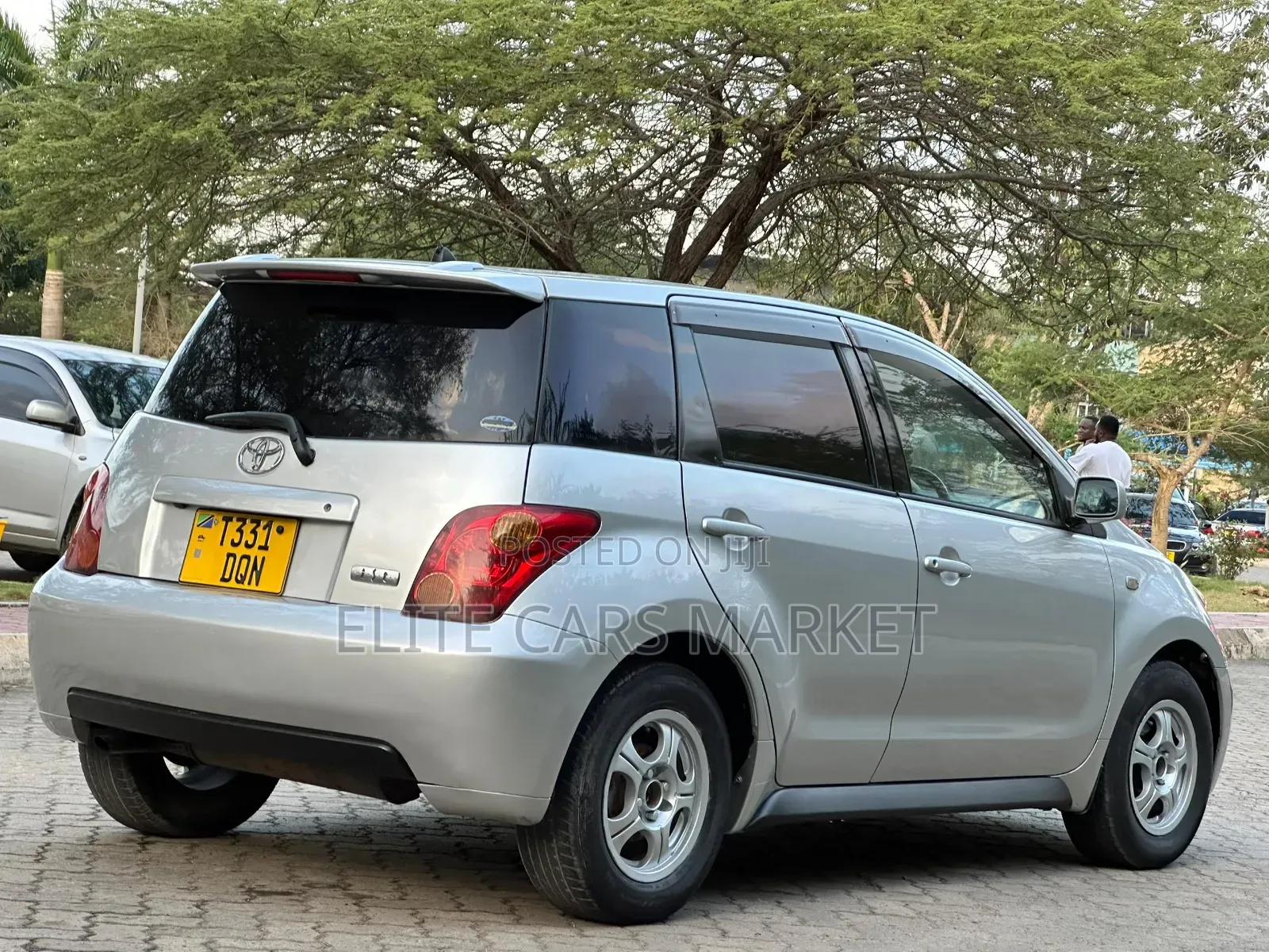 Toyota IST 2003 Silver
