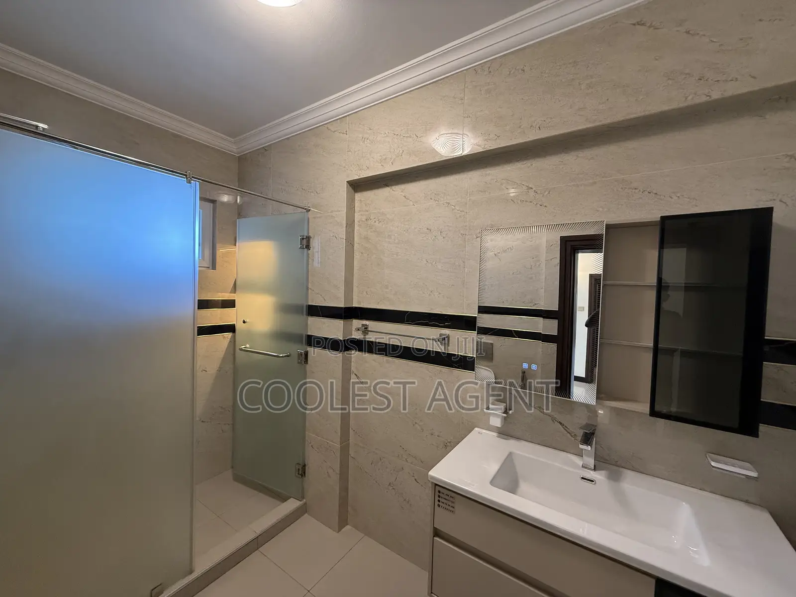 3bdrm Apartment in Coolest Estate, Masaki for sale