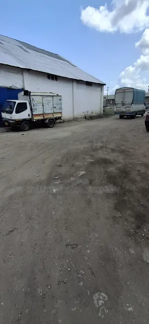 Warehouse for Rent at Kiwalani Near Airport