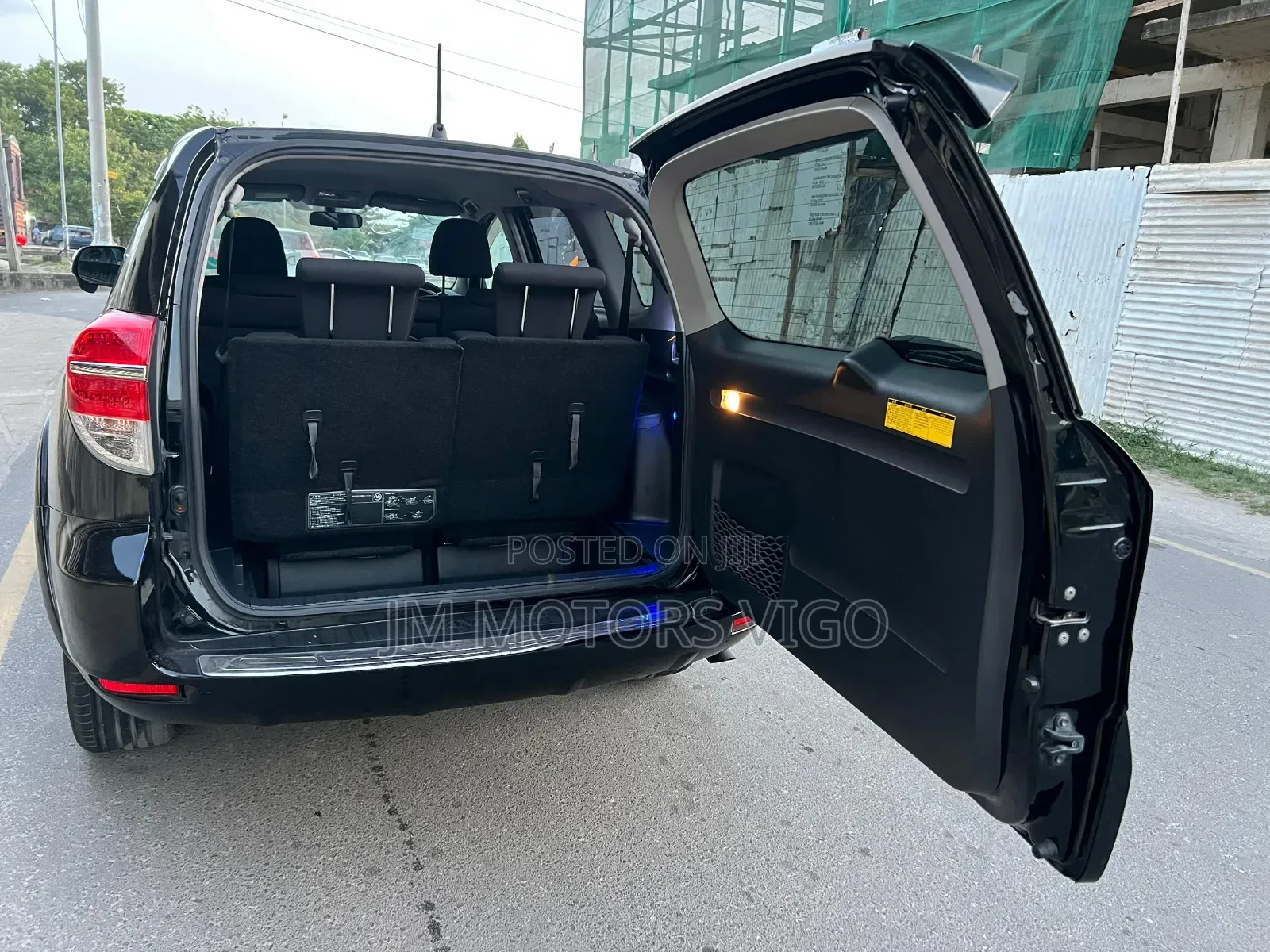 Toyota Vanguard 2010 Black
