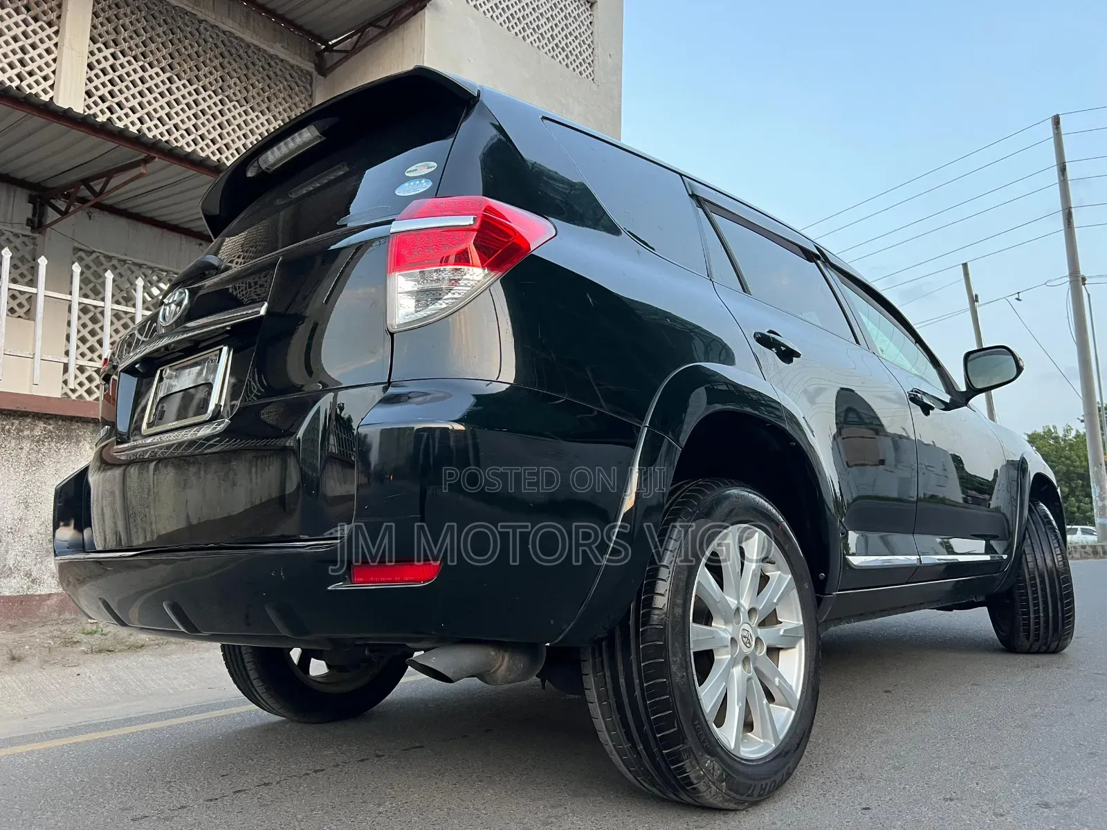 Toyota Vanguard 2010 Black