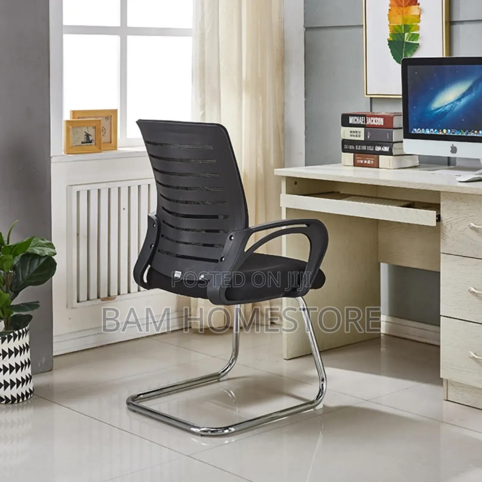 Ergonomic Office Chair With Armrest